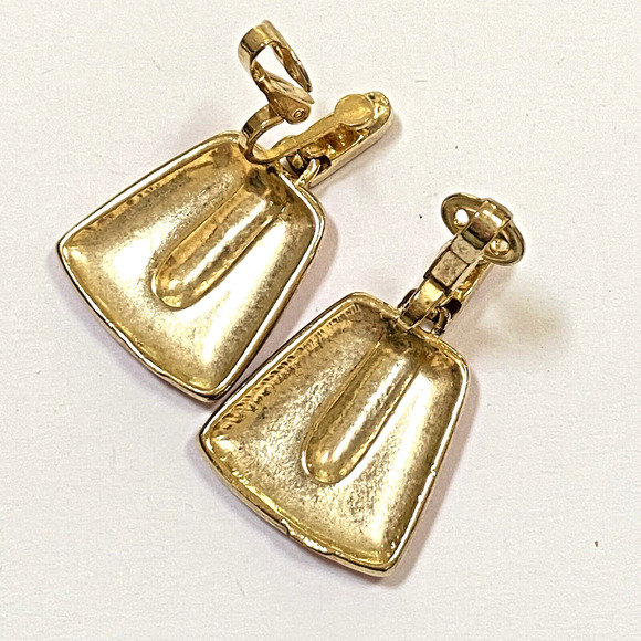 Vintage Clip On Earrings Chunky 1980s Goldtone & Pink Enamel Mod Doorknockers - Picture 4 of 6